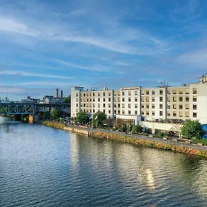 Hampton & Newark-harrison-riverwalk Hotel